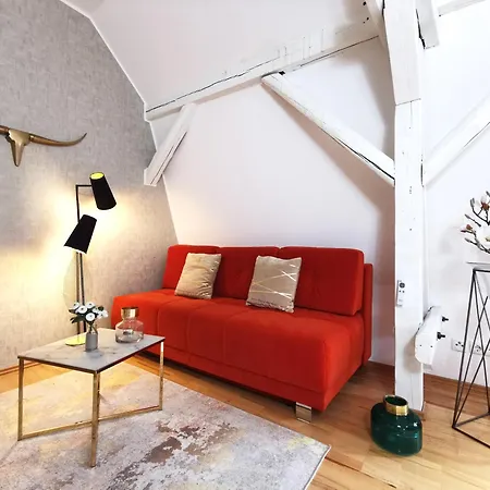 Bohnapartments Steigerwald - 3 Badezimmer - 4 Schlafzimmer - Vollausstattung - Wlan - Gratis Parkplatze Apartment *